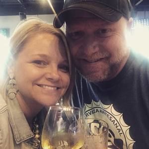 Meet your Posher, Leigh